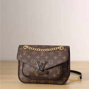 😻Louis Vuitton 🍈Passy Bag Monogram